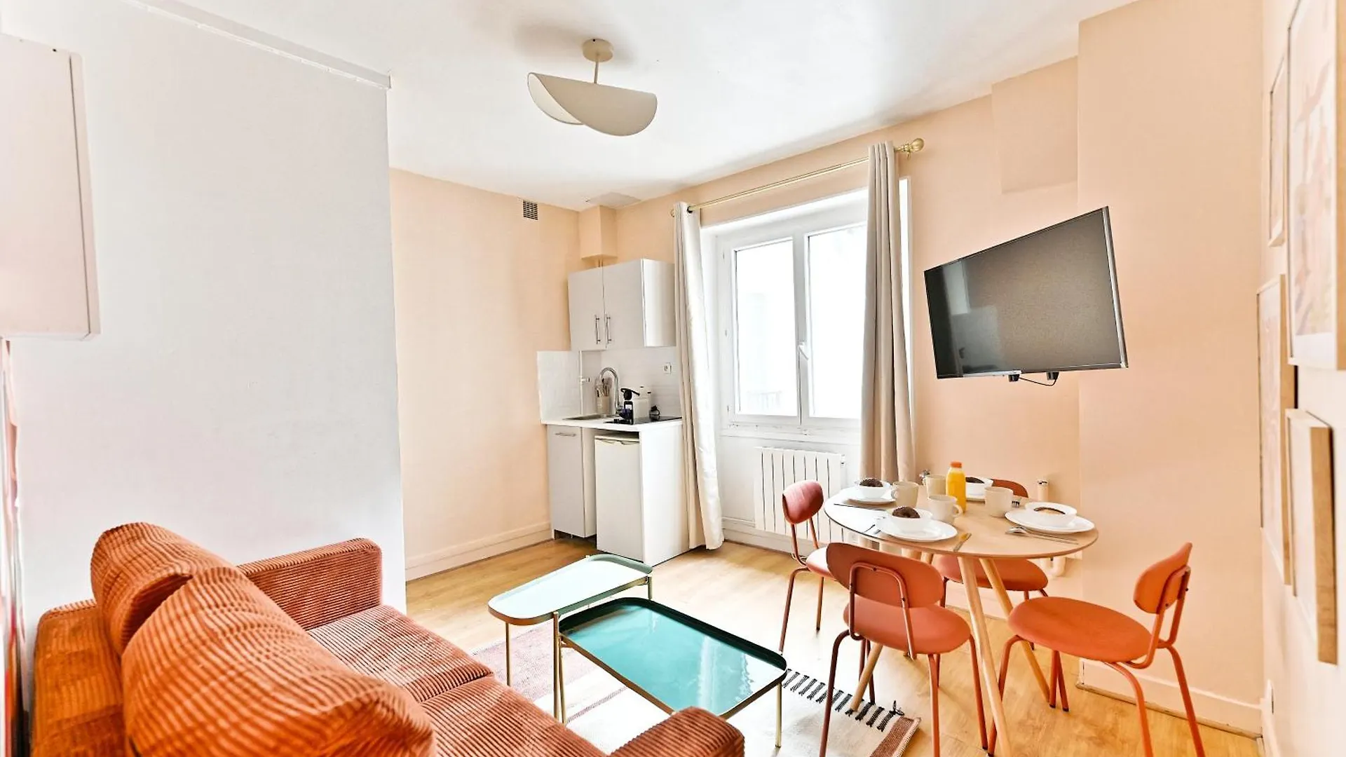 Apartment Pour 4 Proche De La Gare Montparnasse *